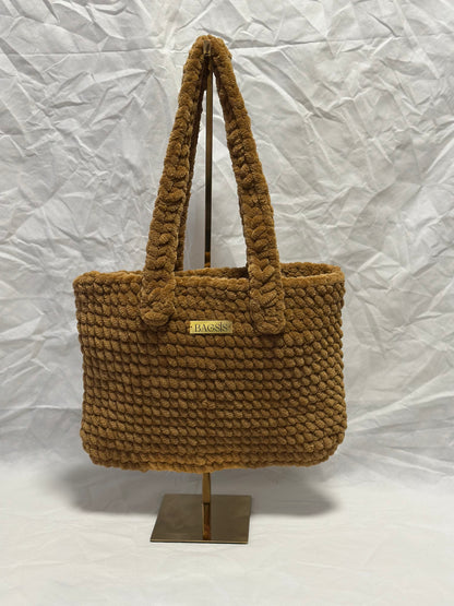 Shopper LIYA